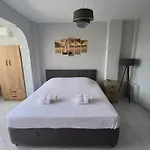 Centro * Fira (Santorini)
