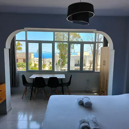Centro Apartamento Fira (Santorini)