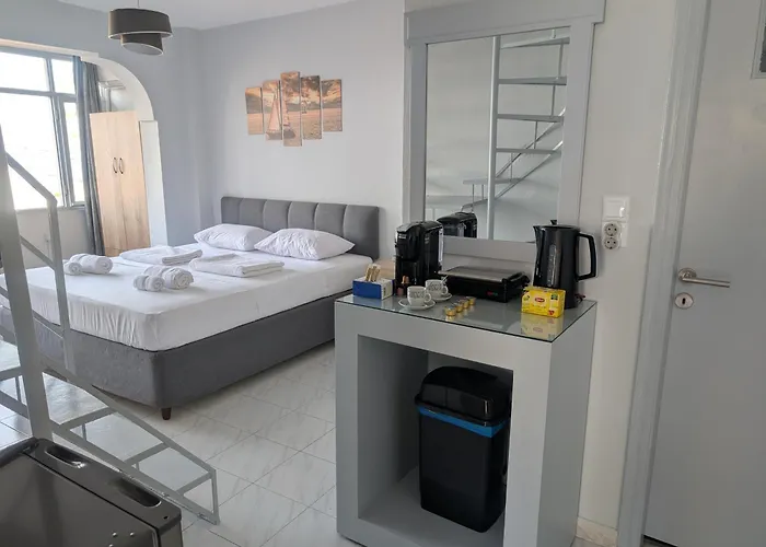 Centro * Fira (Santorini)